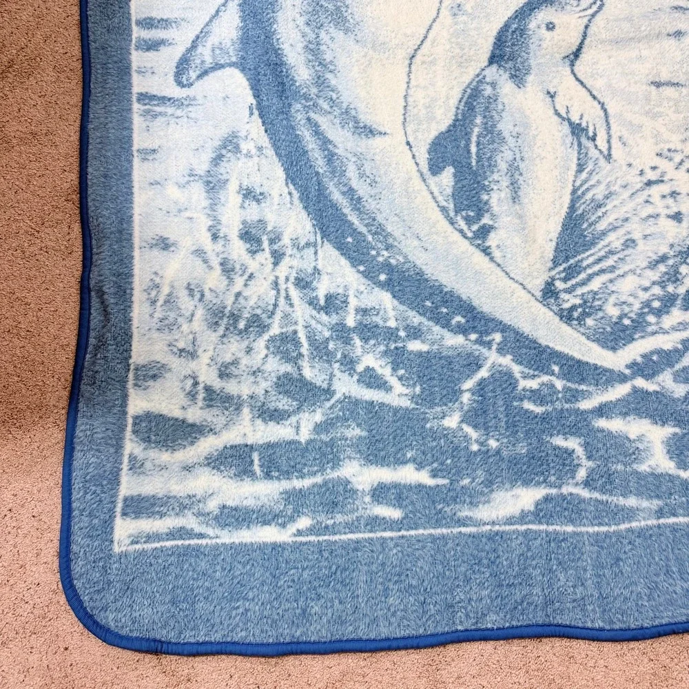 San Marcos Dolphin Blanket Vintage Blue White Reversible 86x65 Plush Ocean Birds